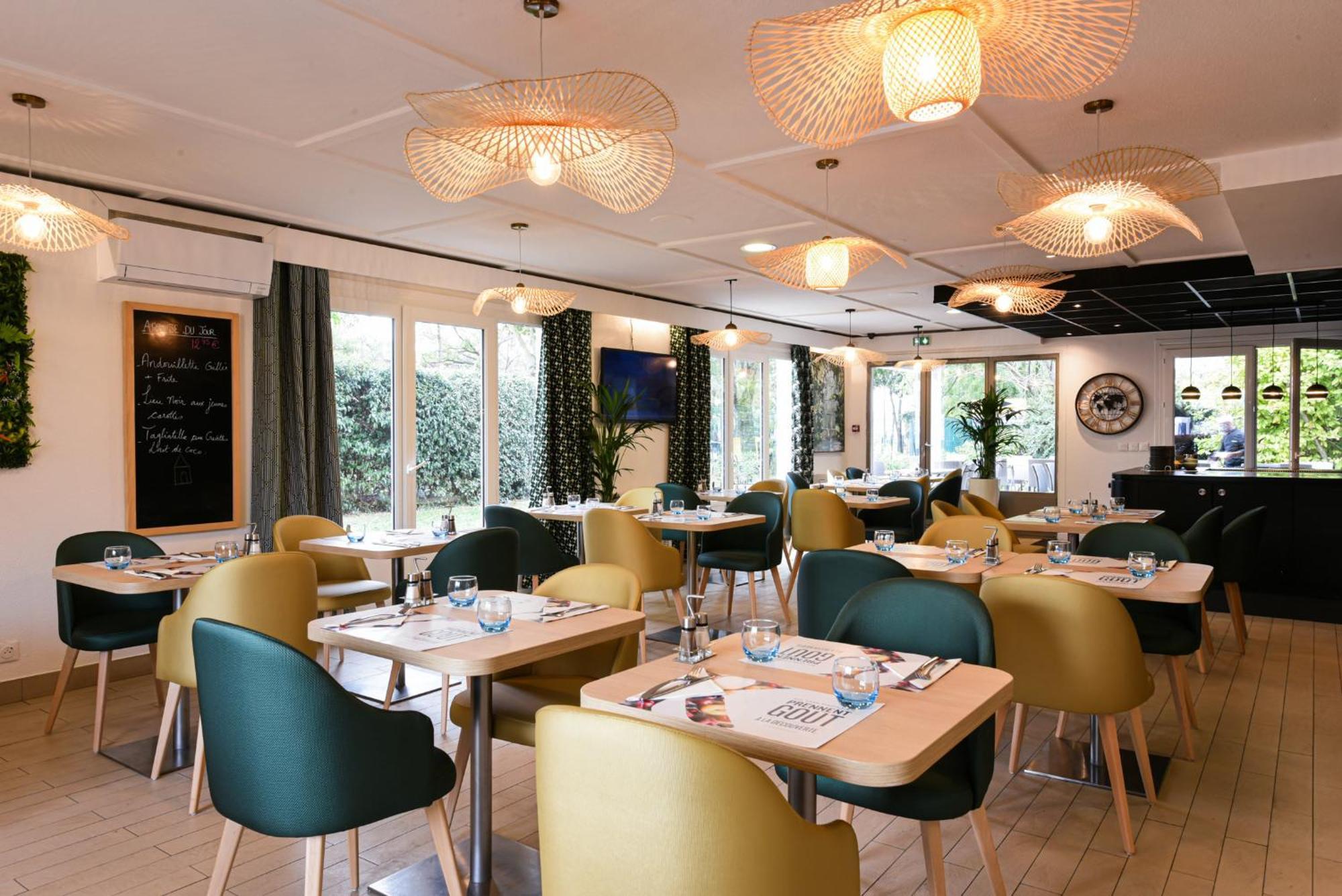 Kyriad Villeneuve Saint Georges - Hotel Renove Dış mekan fotoğraf